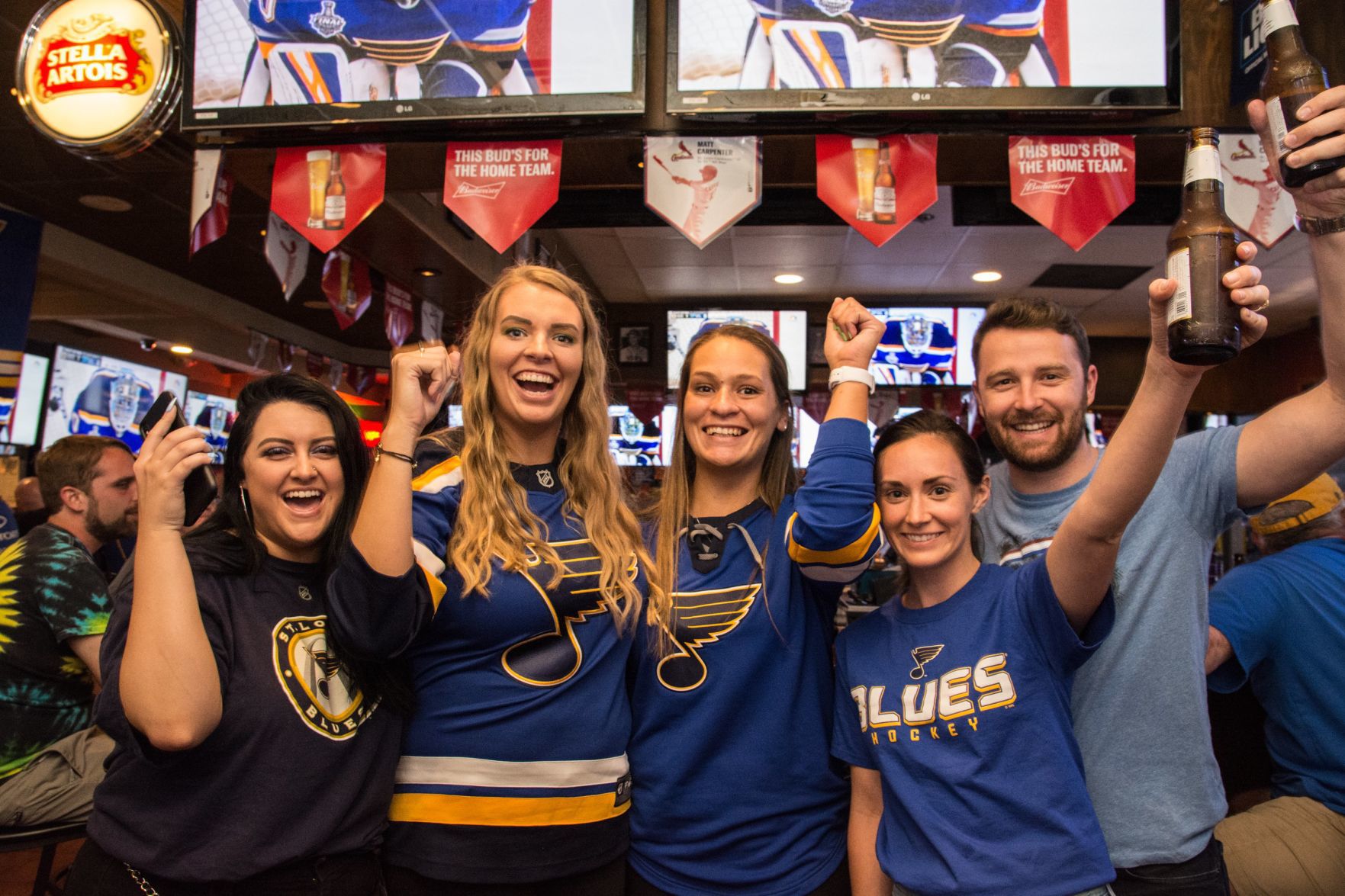 Blues Fans at Syberg's on Dorsett during Stanley Cup Final Game